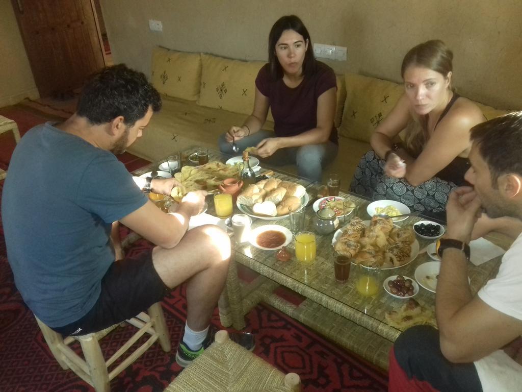 Отель Kasbah Izoran Мидельт Экстерьер фото